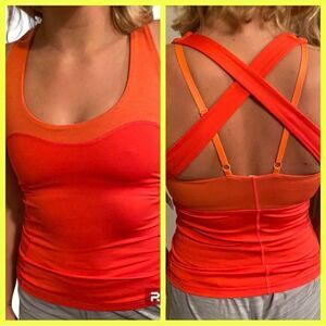 NWOT.Adorable Lucy workout. Size Small.